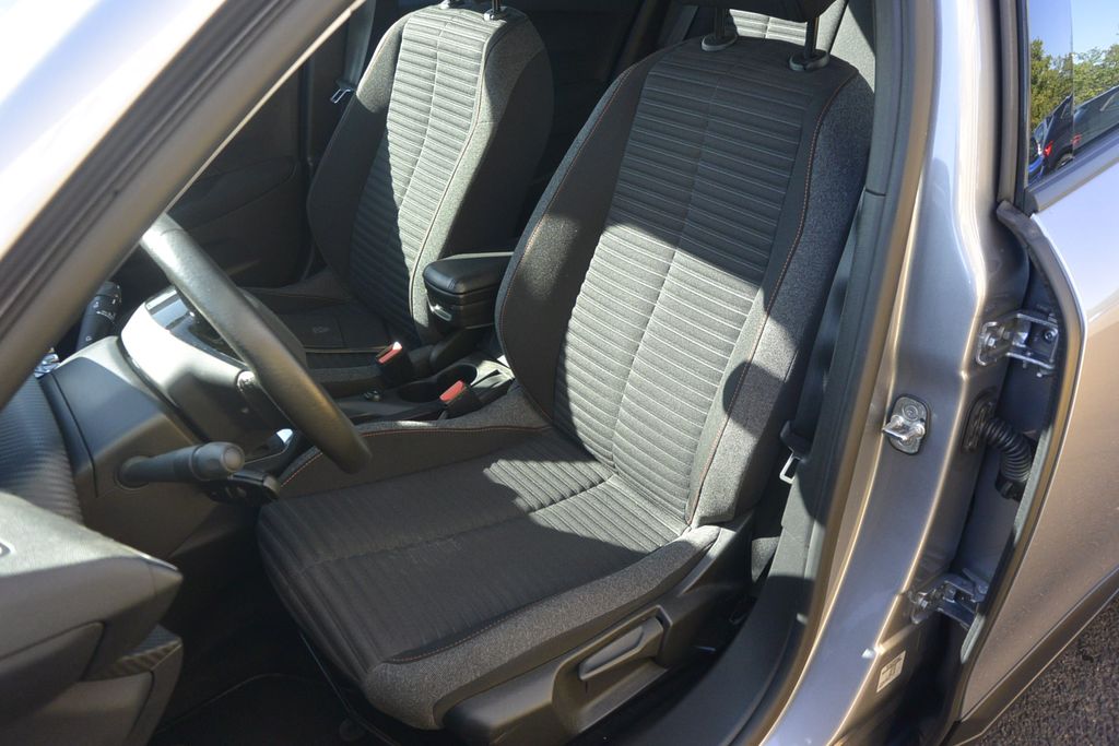 Peugeot 2008 1.2 PureTech 1.maj.ČR