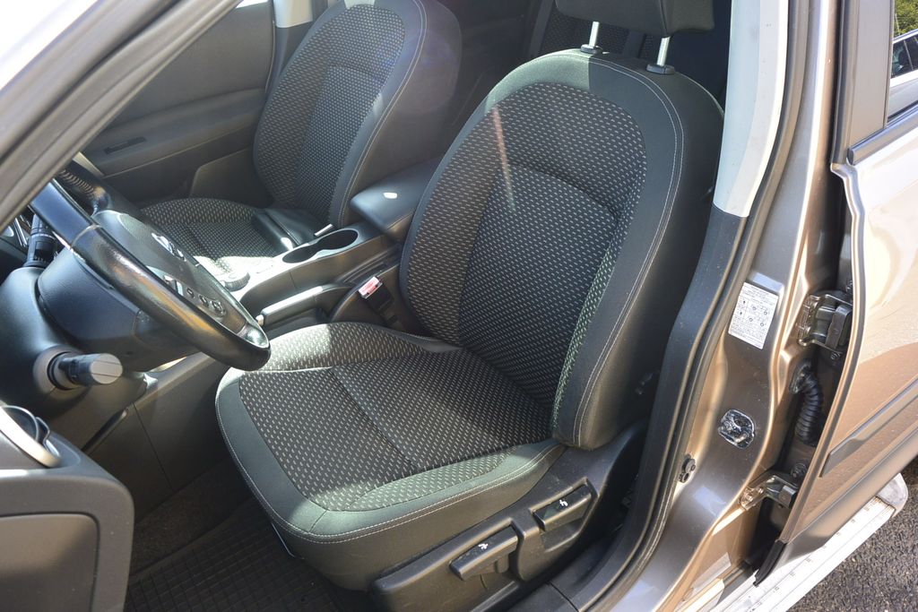 Nissan Qashqai 2.0CDTi 4WD WEBASTO * NAVI * PANO
