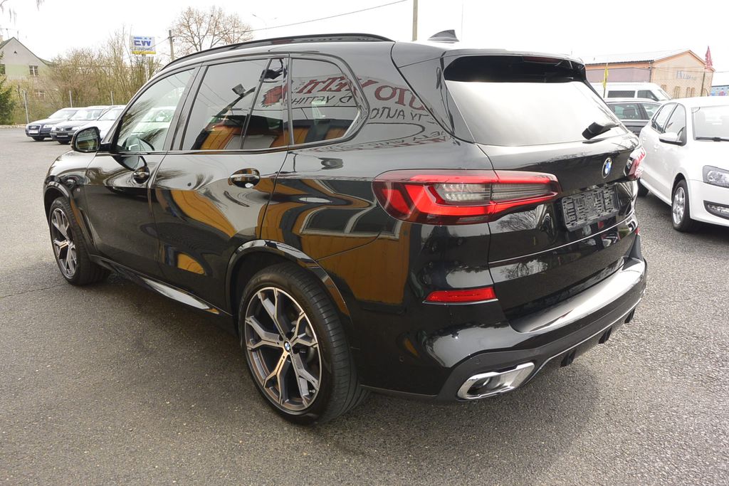 BMW X5 40D XDrive M Paket * DPH