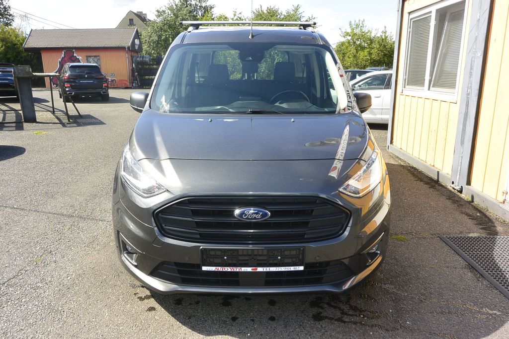 Ford Tourneo Connect 1.5TDCi 88kW LUXUS výbava i stav