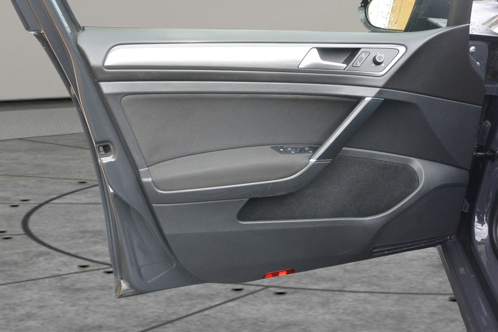 Volkswagen Golf 2.0TDi
