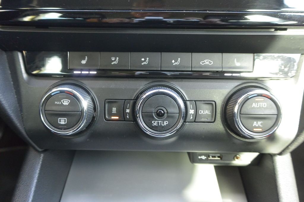 Škoda Octavia 2.0TDi ELEGANCE * WEBASTO