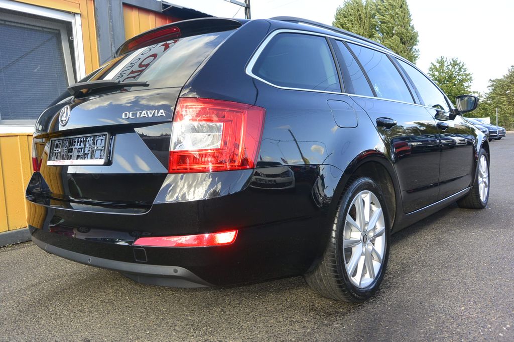 Škoda Octavia 2.0TDi ELEGANCE * WEBASTO
