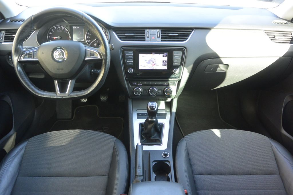 Škoda Octavia 2.0TDi ELEGANCE * WEBASTO