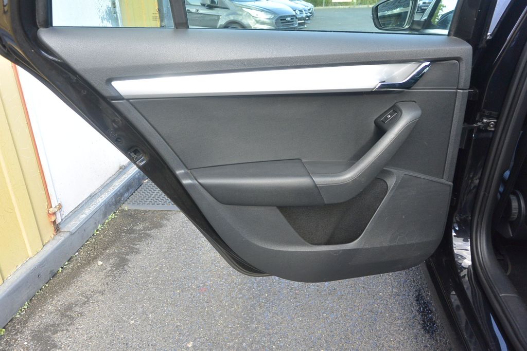 Škoda Octavia 2.0TDi ELEGANCE * WEBASTO