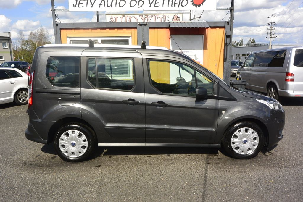 Ford Tourneo Connect 1.5TDCi 88kW LUXUS výbava i stav