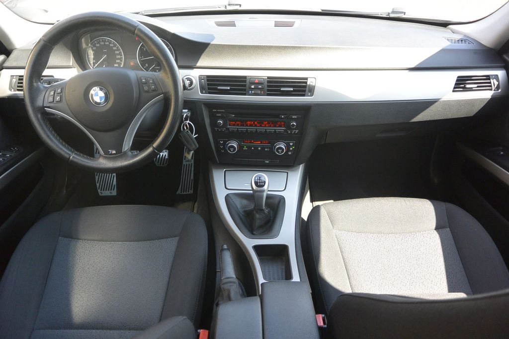 BMW 318 2.0i
