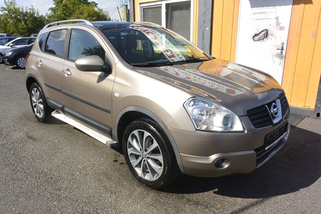 Nissan Qashqai 2.0CDTi 4WD WEBASTO * NAVI * PANO