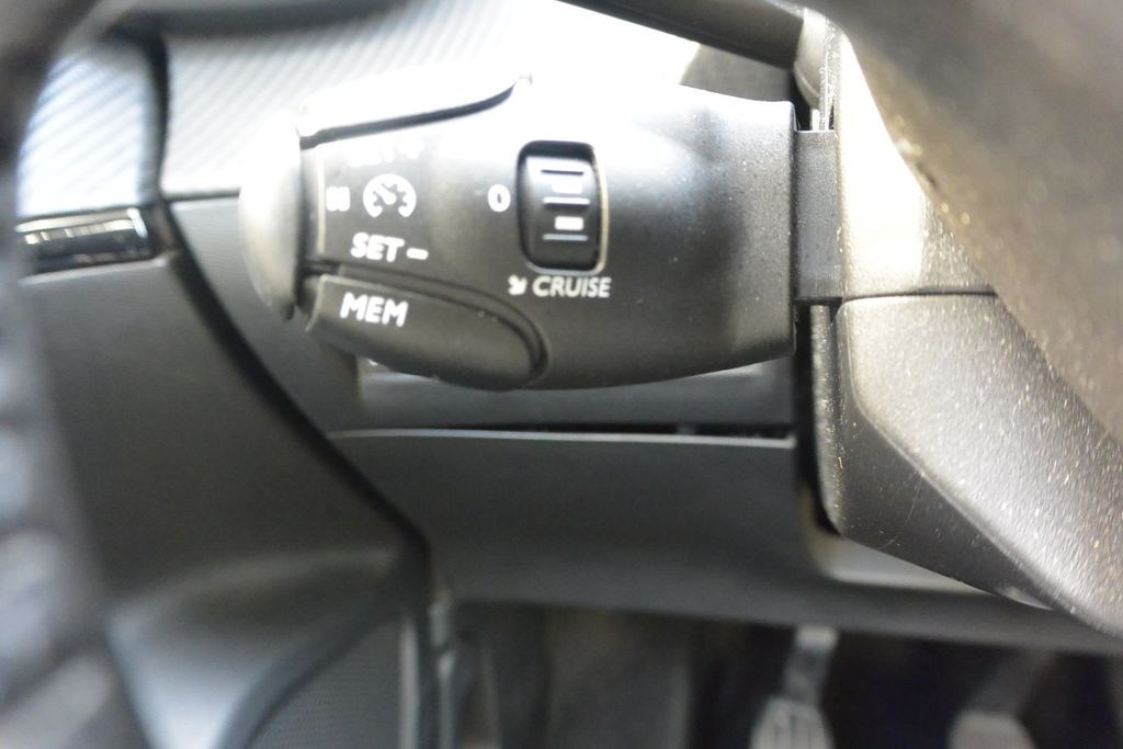 Peugeot 2008 1.2 PureTech 1.maj.ČR