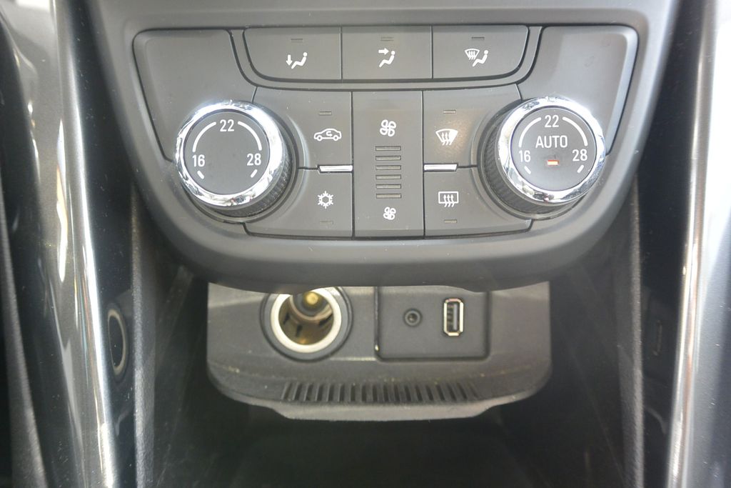 Opel Zafira 2.0CDTi * 7míst
