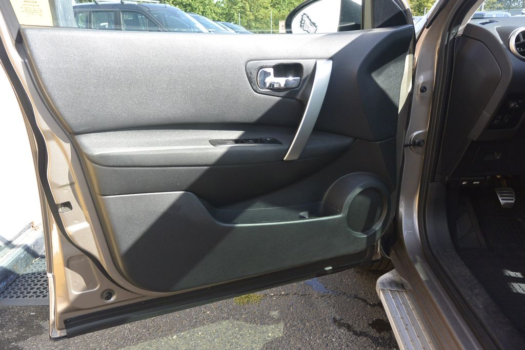 Nissan Qashqai 2.0CDTi 4WD WEBASTO * NAVI * PANO