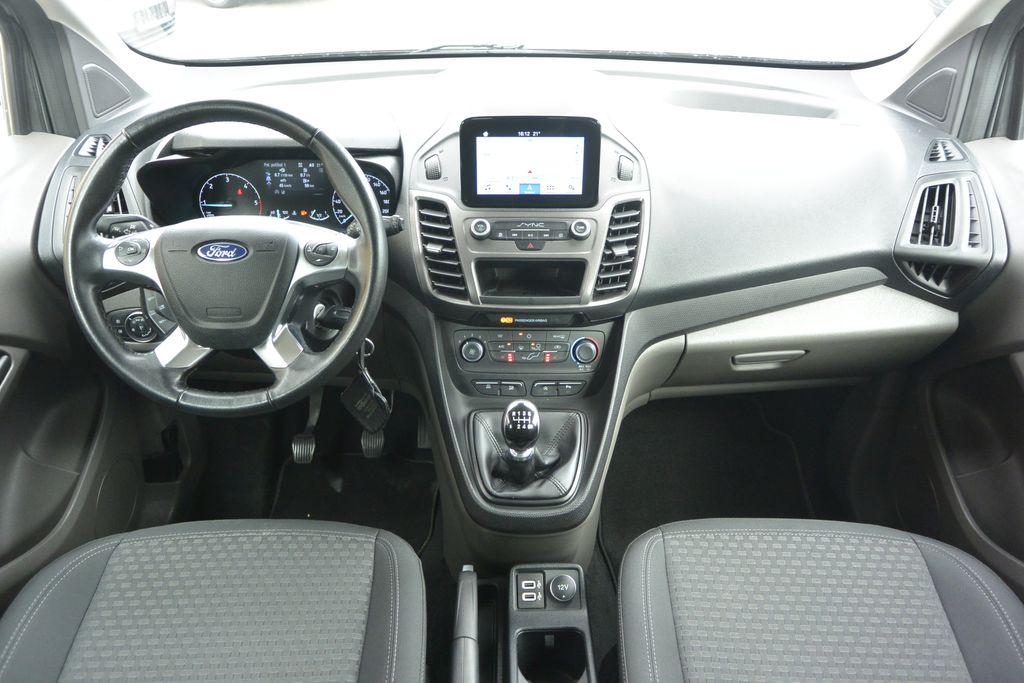 Ford Tourneo Connect 1.5TDCi 88kW LUXUS výbava i stav