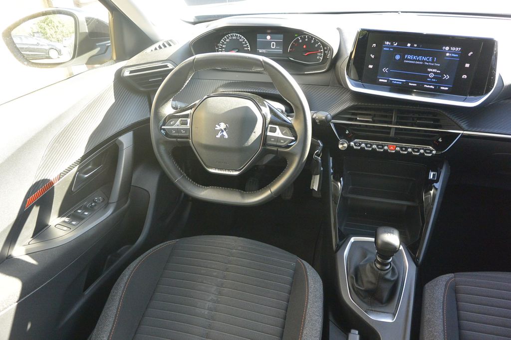 Peugeot 2008 1.2 PureTech 1.maj.ČR