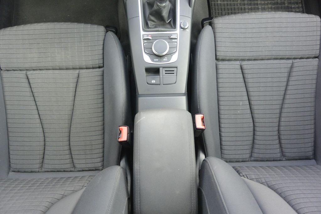 Audi A3 2.0TDi Spotback 110kW Xenon