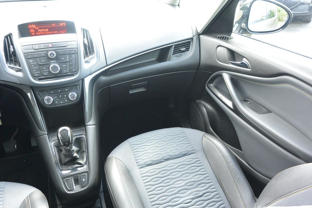 Opel Zafira 2.0CDTi * 7míst