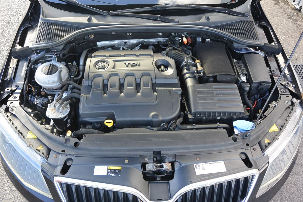Škoda Octavia 2.0TDi ELEGANCE * WEBASTO