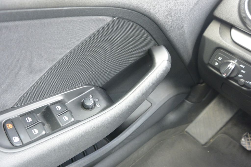 Audi A3 2.0TDi Spotback 110kW Xenon