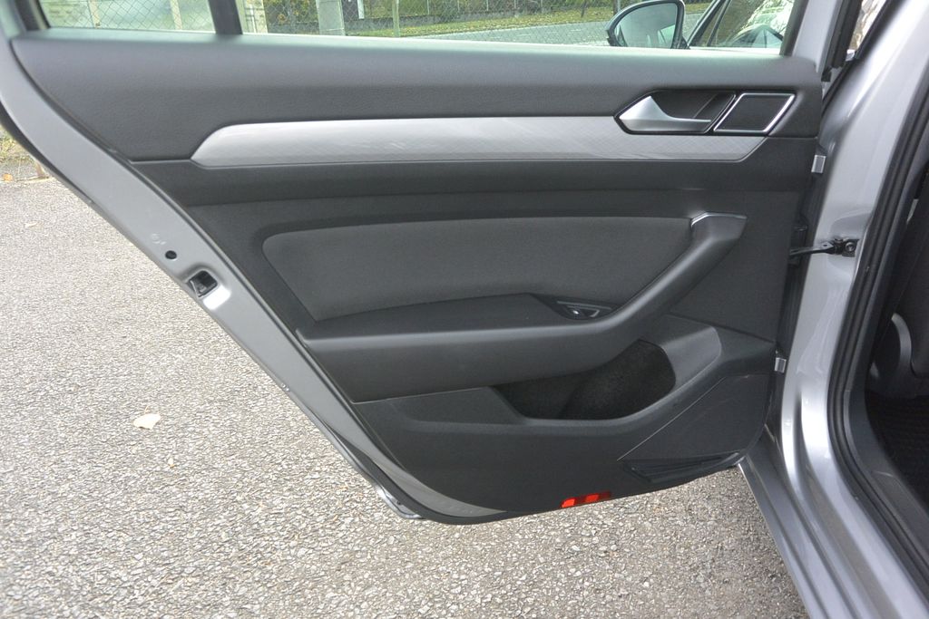 Volkswagen Passat 2.0TDi DSG * DPH *