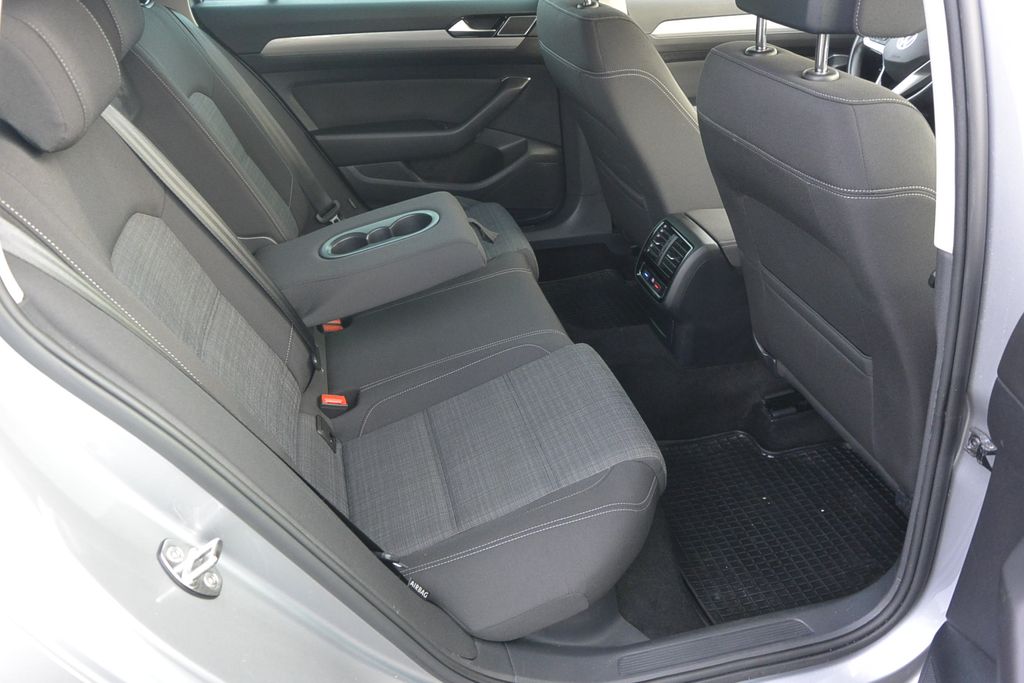 Volkswagen Passat 2.0TDi DSG * DPH *