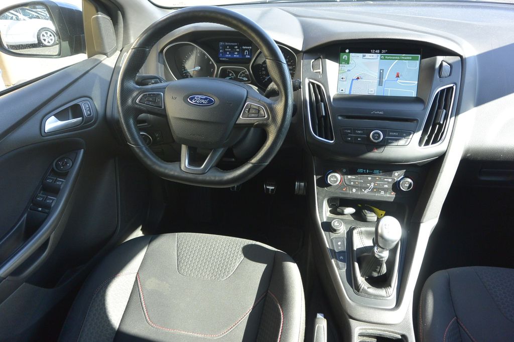 Ford Focus 1.0EcoBoost ST-Line