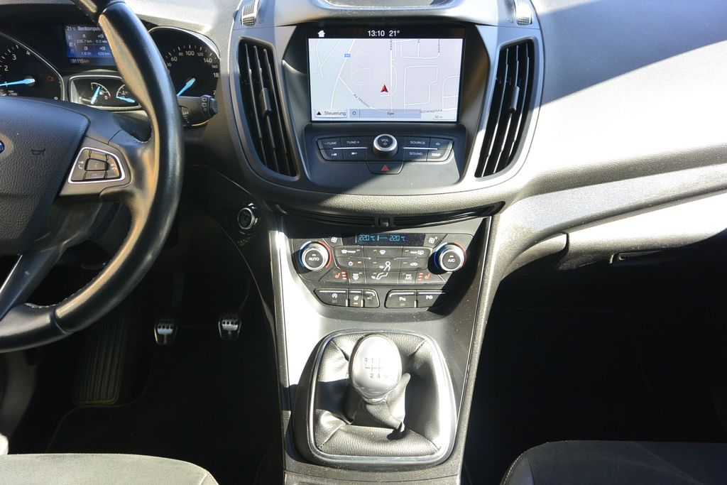Ford Kuga 1.5EcoBoost ST-Line