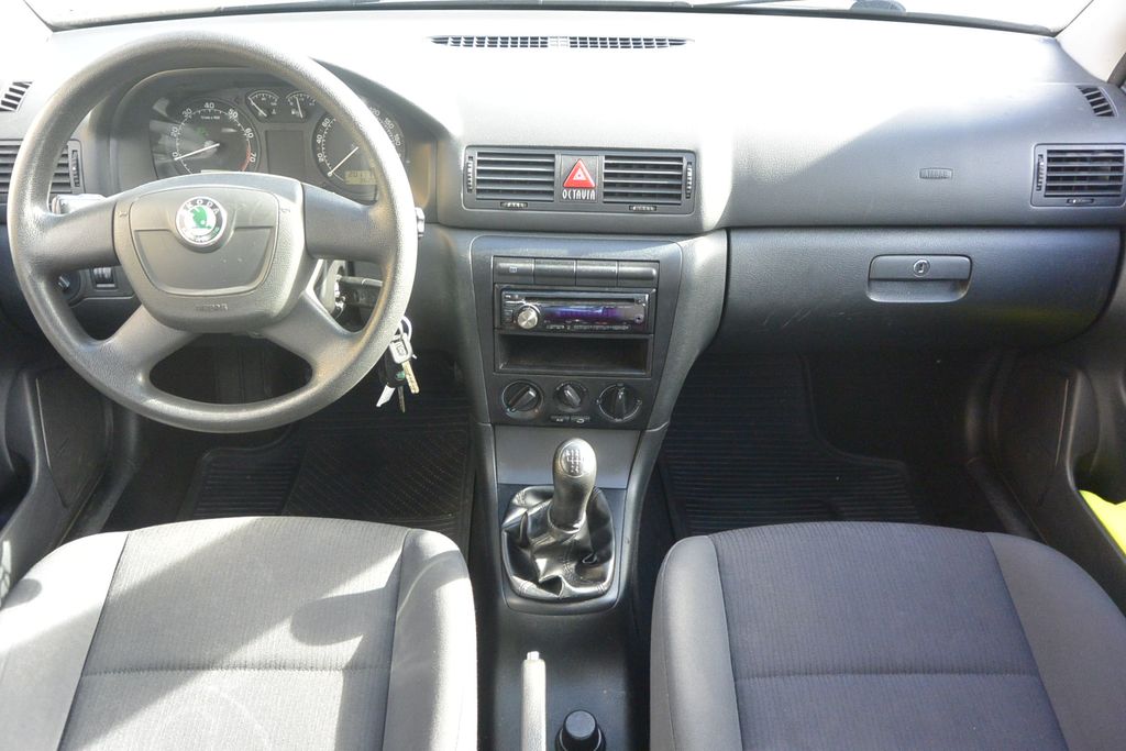 Škoda Octavia 1.6i