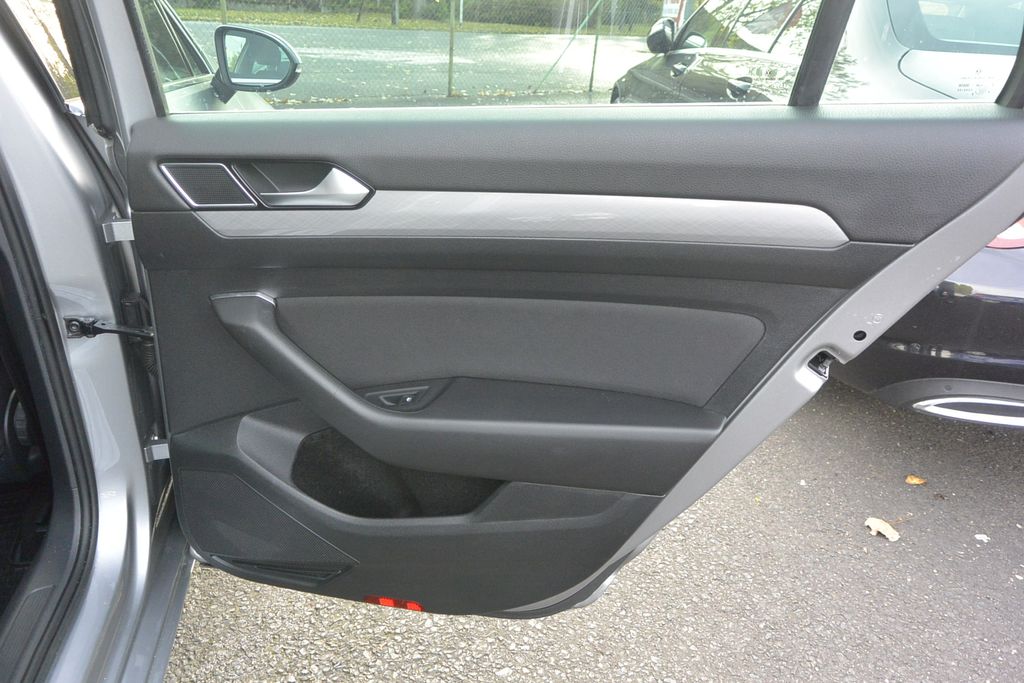 Volkswagen Passat 2.0TDi DSG * DPH *