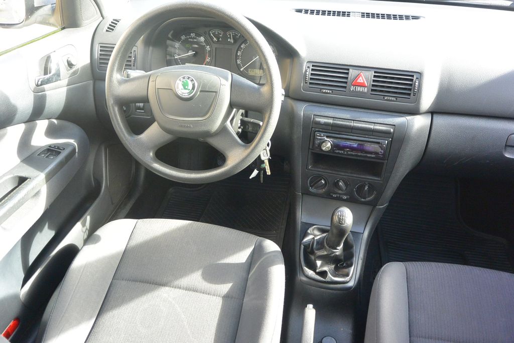 Škoda Octavia 1.6i