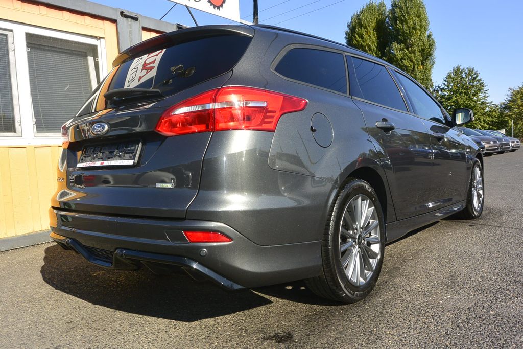 Ford Focus 1.0EcoBoost ST-Line