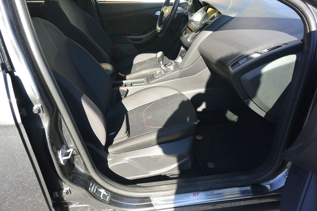 Ford Focus 1.0EcoBoost ST-Line