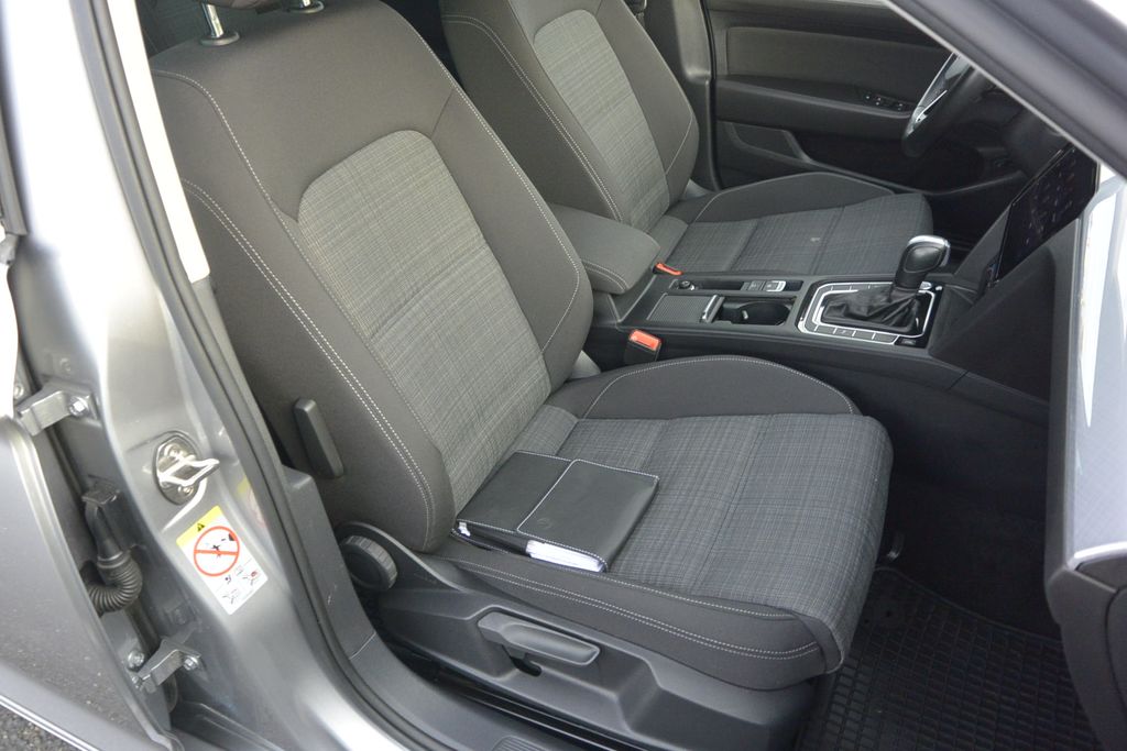 Volkswagen Passat 2.0TDi DSG * DPH *