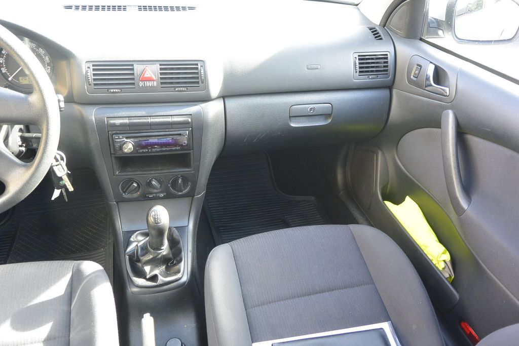 Škoda Octavia 1.6i