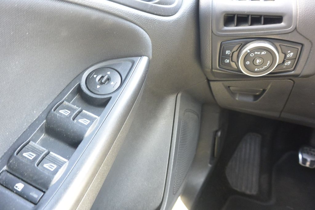Ford Focus 1.0EcoBoost ST-Line