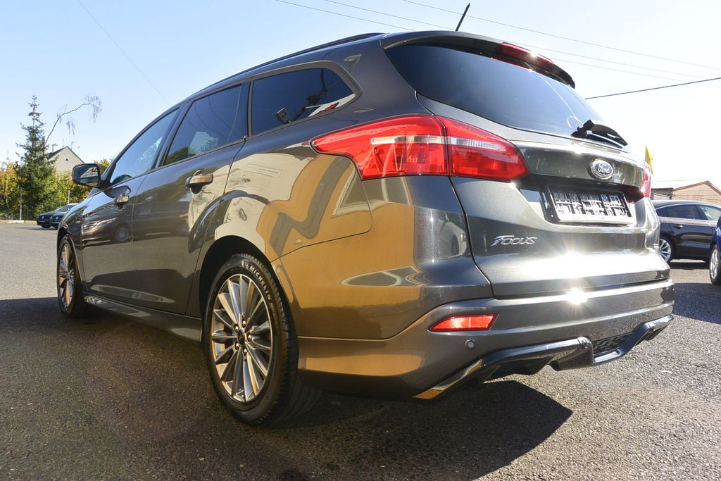 Ford Focus 1.0EcoBoost ST-Line