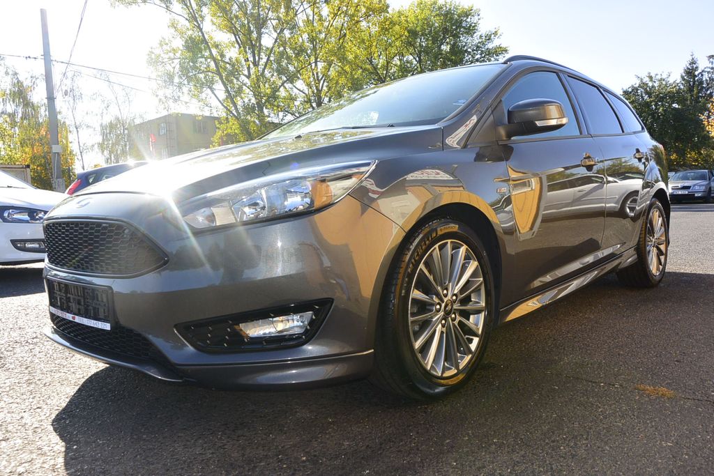 Ford Focus 1.0EcoBoost ST-Line